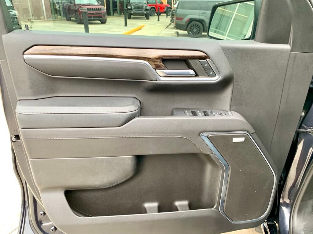 Used 2023 GMC Sierra 1500 Elevation w/ Elevation Premium Package RWD image 12