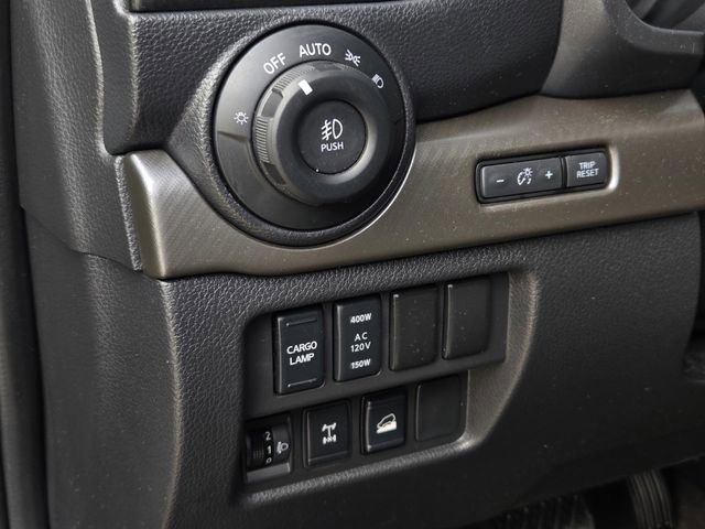 Used 2024 Nissan Titan PRO-4X w/ Pro-4x Convenience Package image 20