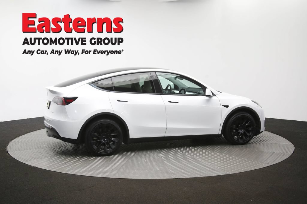 Used 2022 Tesla Model Y Long Range AWD/4WD image 39