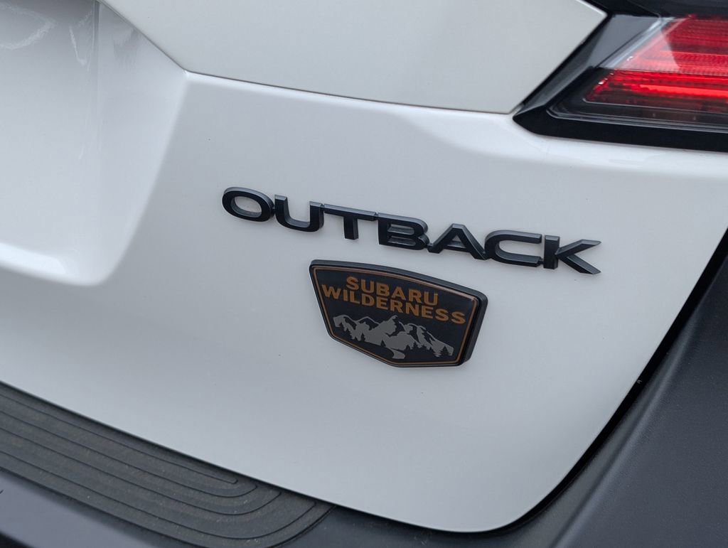 Used 2022 Subaru Outback Wilderness image 19