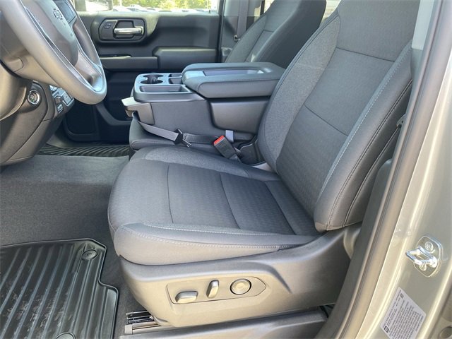 New 2026 Chevrolet Silverado 2500 Custom w/ Custom Value Package image 10