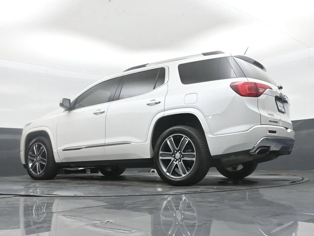 Used 2019 GMC Acadia Denali w/ Technology Package FWD image 46