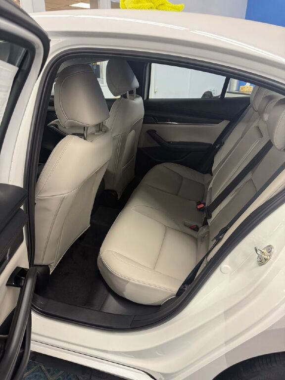 New 2026 MAZDA MAZDA3 2.5 S Sedan w/ Preferred Pkg image 17