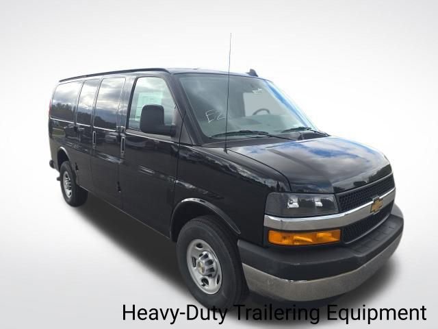 New 2025 Chevrolet Express 2500 w/ Driver Convenience Package image 7