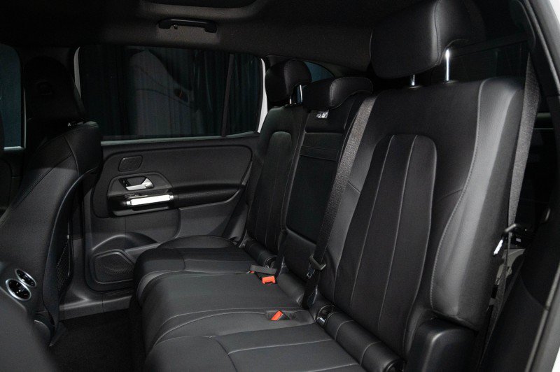 Certified 2026 Mercedes-Benz GLB 250 image 13