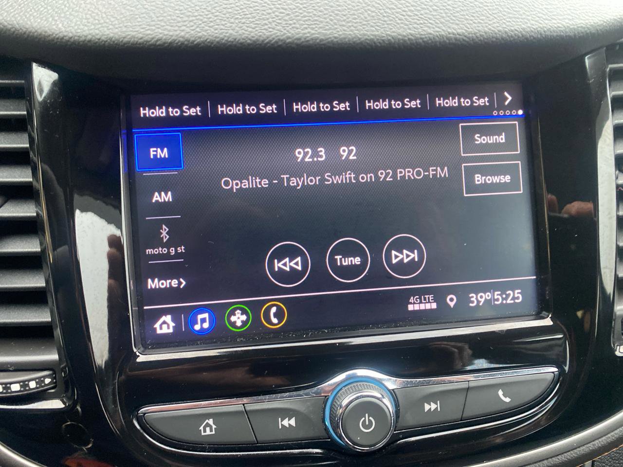 Used 2020 Chevrolet Trax LS AWD/4WD image 13