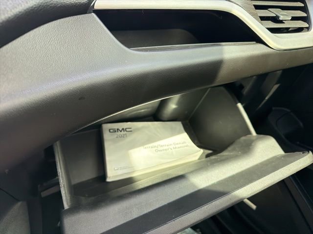 Used 2021 GMC Terrain SLT w/ Infotainment Package II AWD/4WD image 23