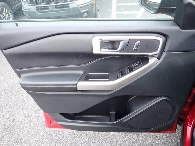 Used 2023 Ford Explorer XLT w/ Equipment Group 202A image 21