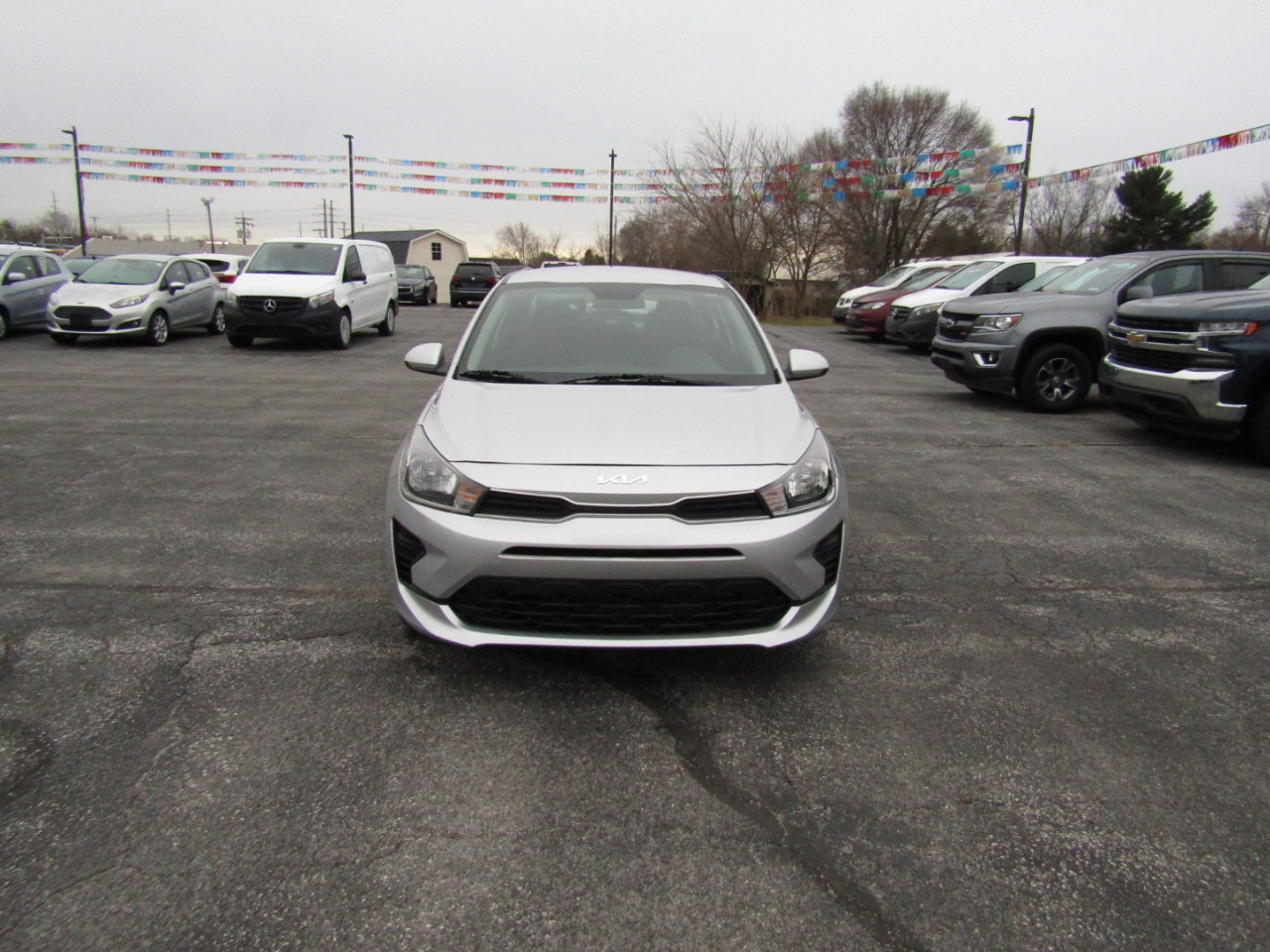 Used 2022 Kia Rio S image 2