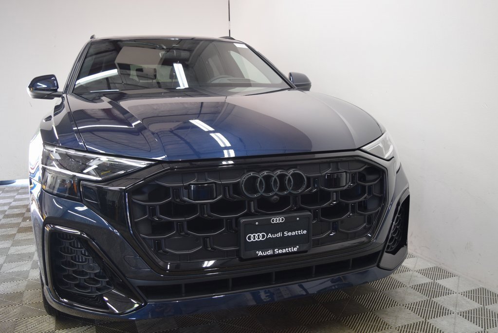New 2025 Audi Q8 Prestige image 2