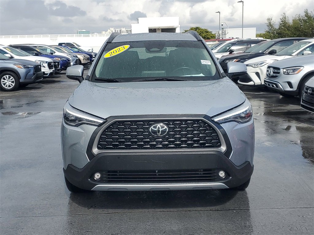 Certified 2023 Toyota Corolla Cross XLE image 2