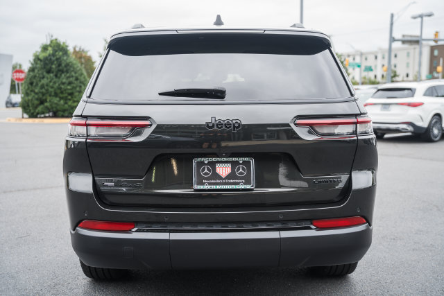Used 2023 Jeep Grand Cherokee L Limited w/ Black Appearance Package AWD/4WD image 6