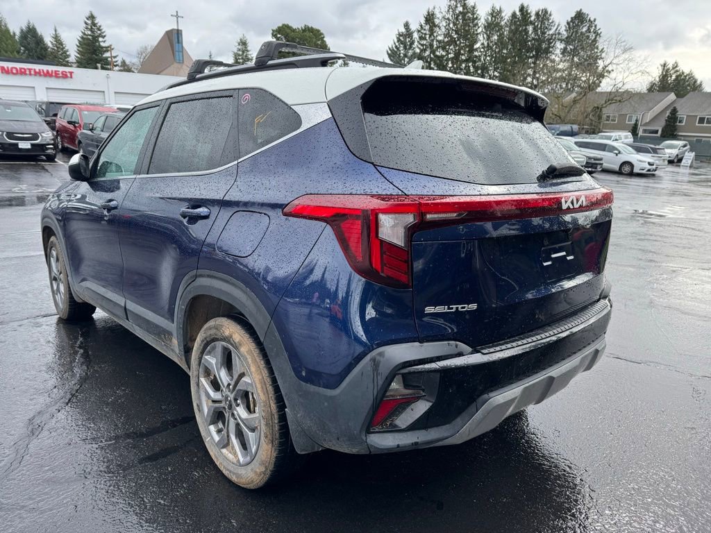 Used 2024 Kia Seltos S image 4