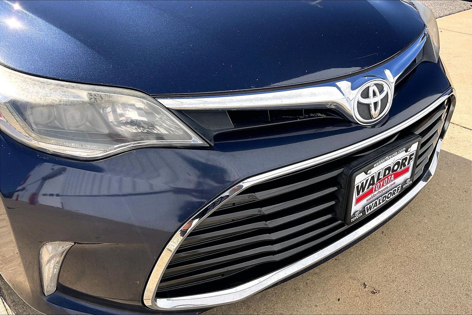 Used 2016 Toyota Avalon Limited FWD image 34