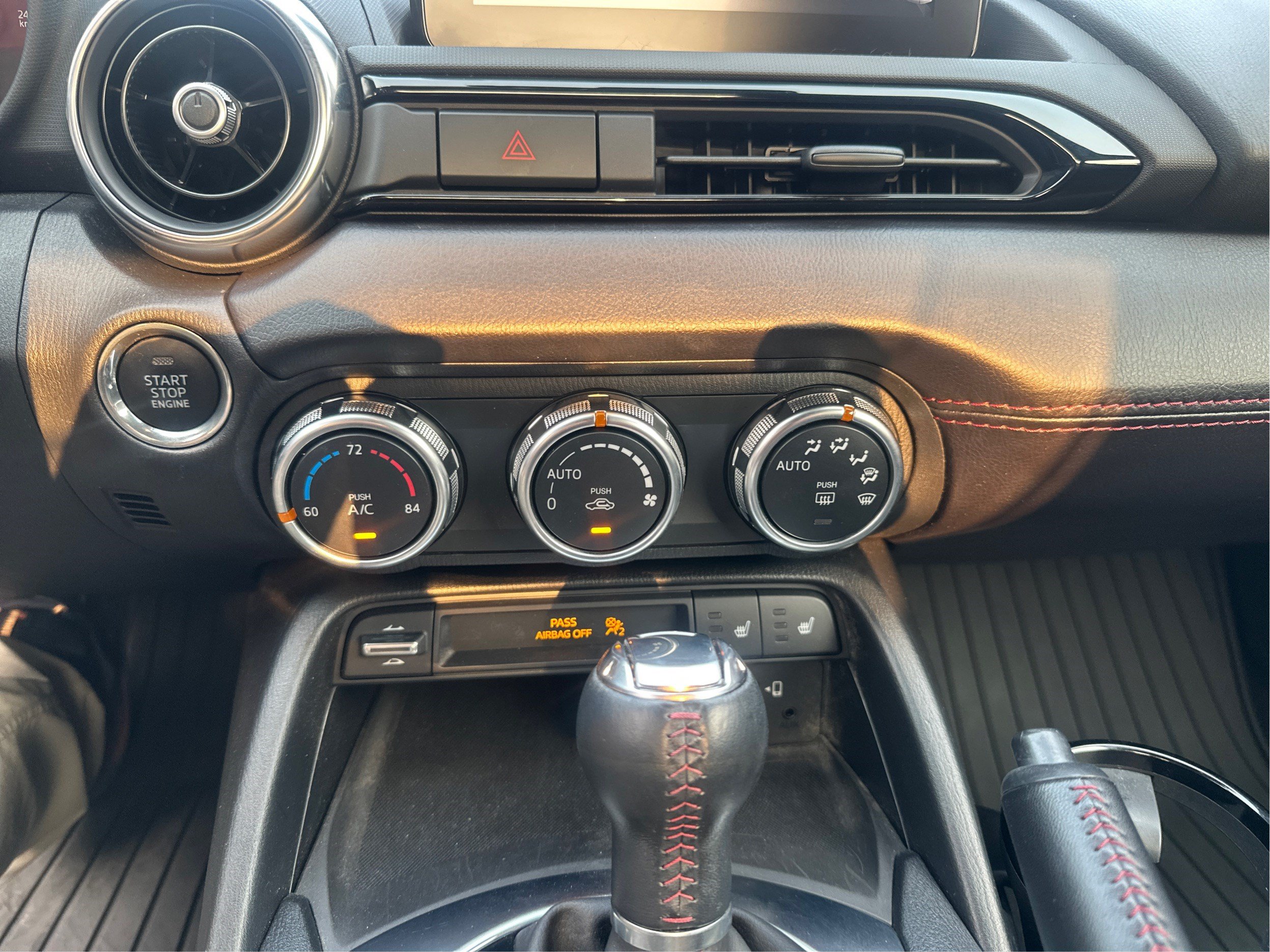Used 2019 MAZDA MX-5 Miata RF Grand Touring RWD image 27