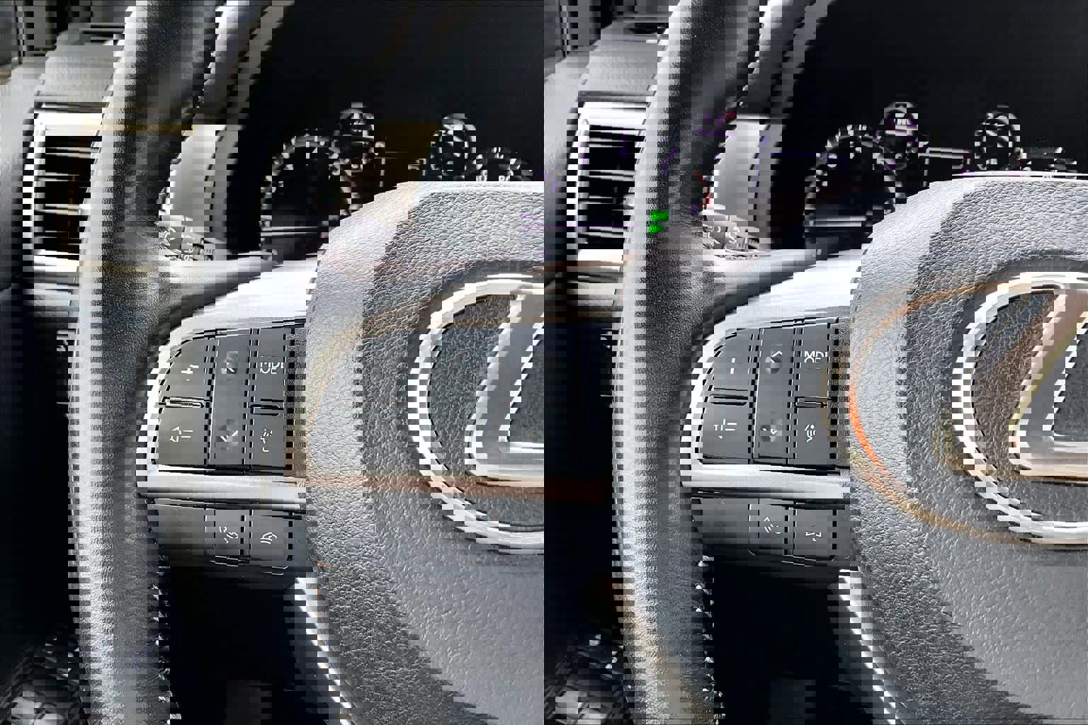 Used 2020 Lexus GX 460 Luxury w/ Off Road Package image 23