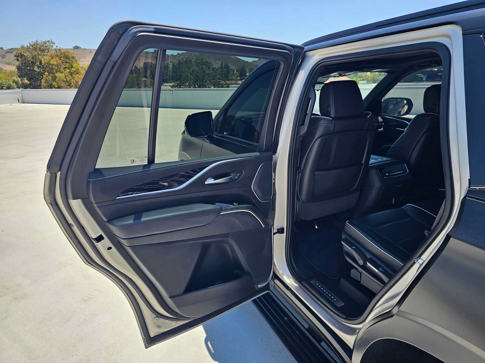 Used 2022 Cadillac Escalade Sport w/ Touring Package AWD/4WD image 18