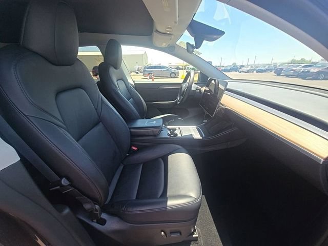 Used 2016 Lexus IS 200t w/ Navigation System Package RWD image 16