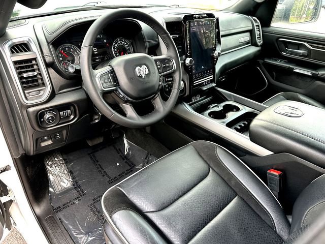 Used 2025 RAM 1500 Laramie AWD/4WD image 13