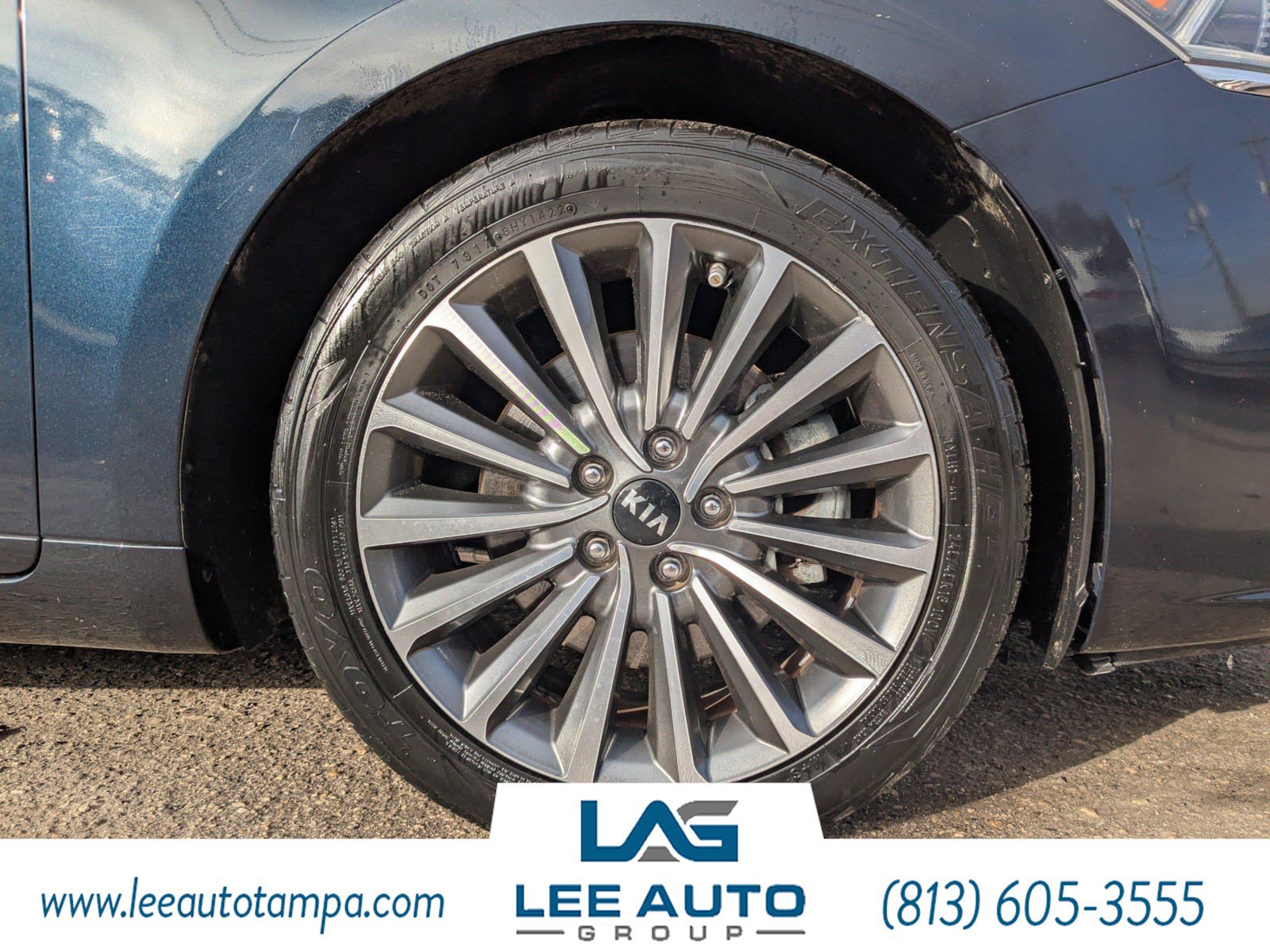 Used 2017 Kia Cadenza Premium image 10