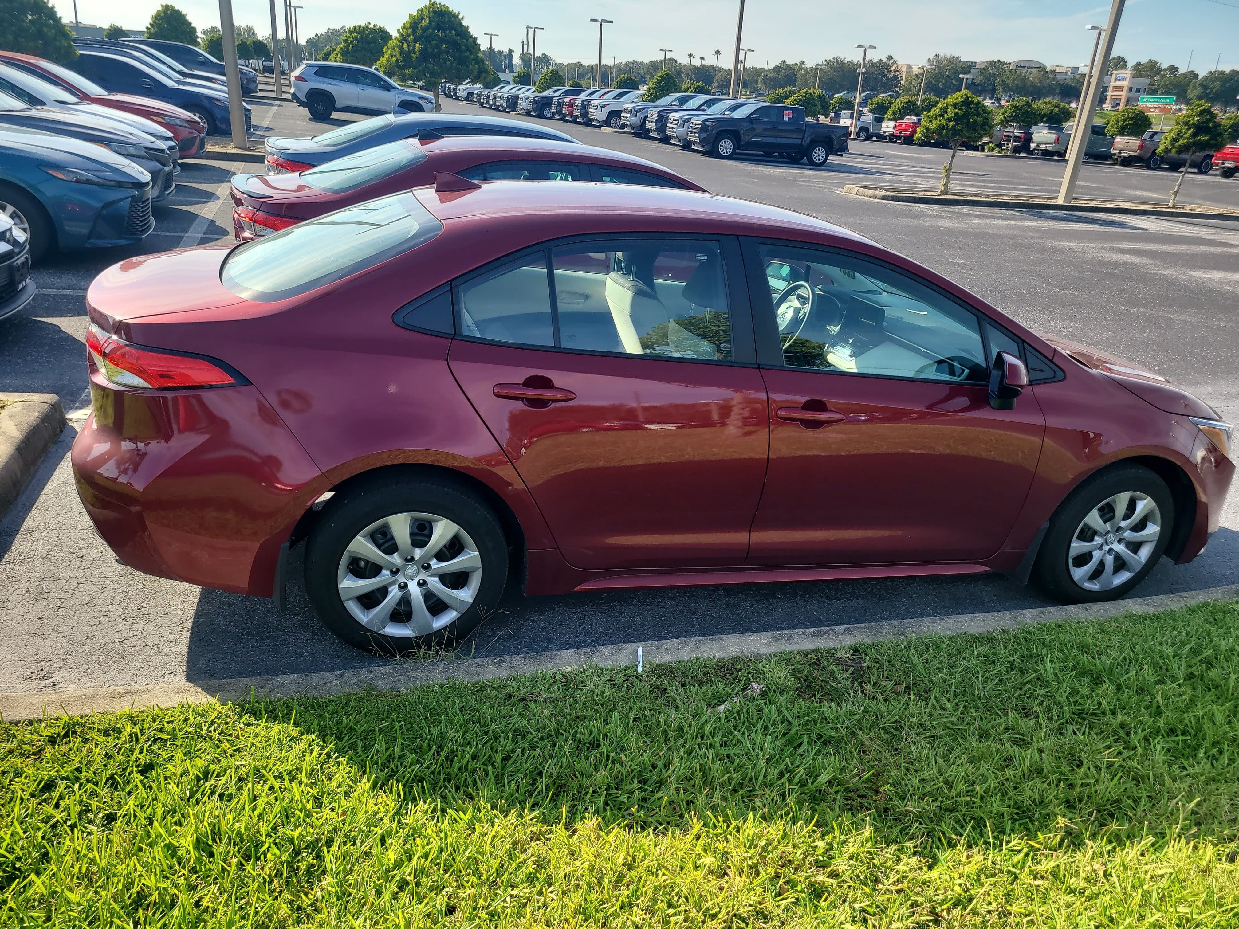 Certified 2025 Toyota Corolla LE FWD image 11