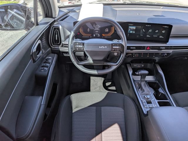 Used 2026 Kia Sorento LX FWD image 16