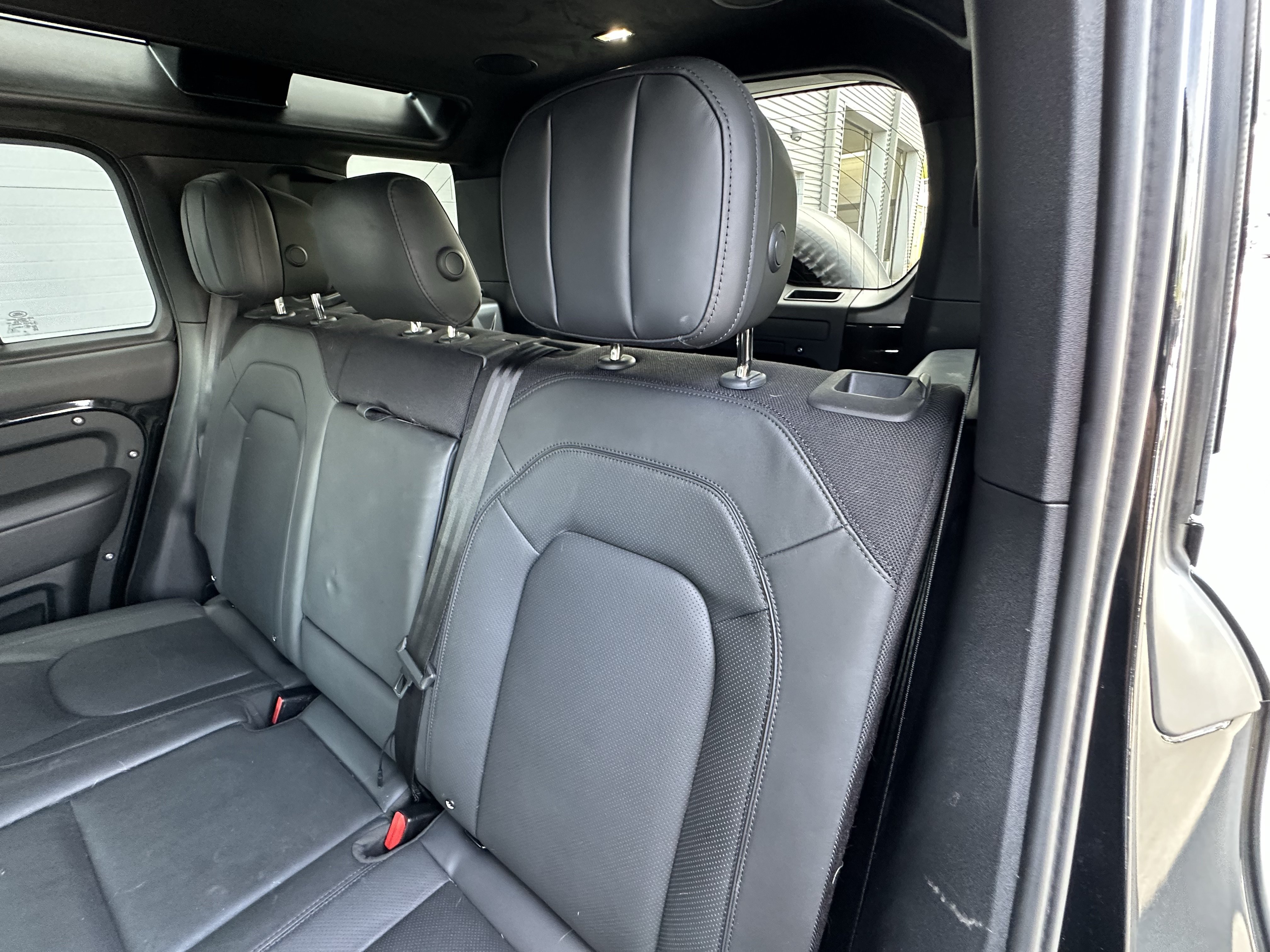 Used 2026 Land Rover Defender 110 V8 AWD/4WD image 17
