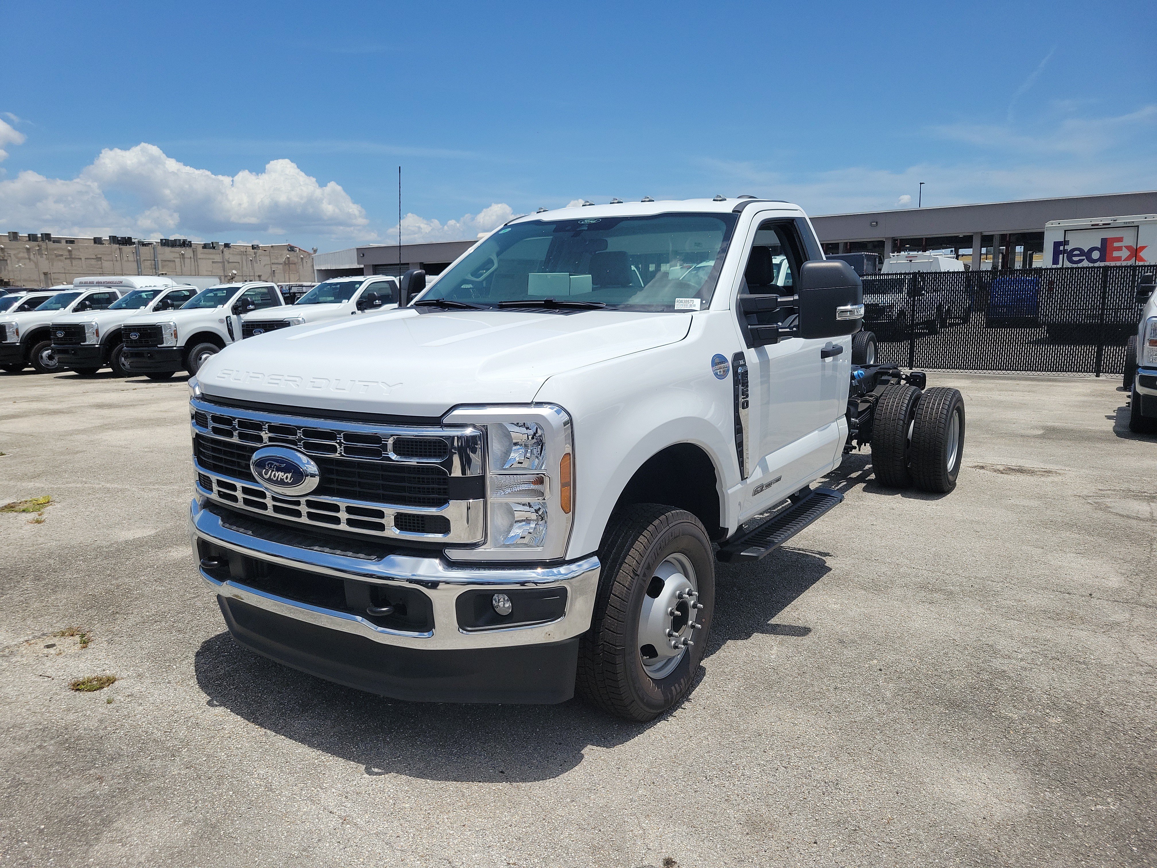 Used 2024 Ford F350 XL w/ XL Chrome Package AWD/4WD image 3