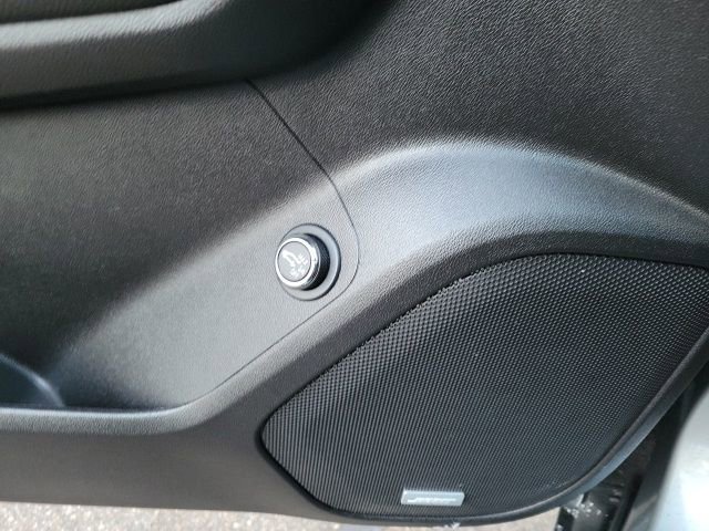 Used 2023 GMC Acadia AT4 image 39