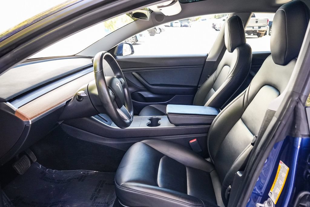 Used 2019 Tesla Model 3 RWD image 17