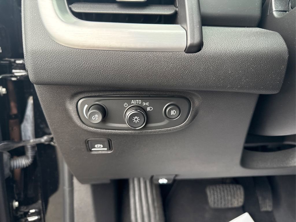 Used 2022 GMC Terrain SLT image 26