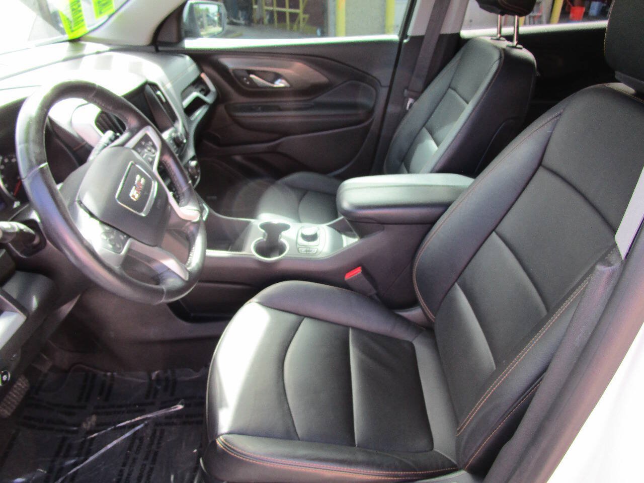 Used 2019 GMC Terrain SLT w/ Preferred Package FWD image 12