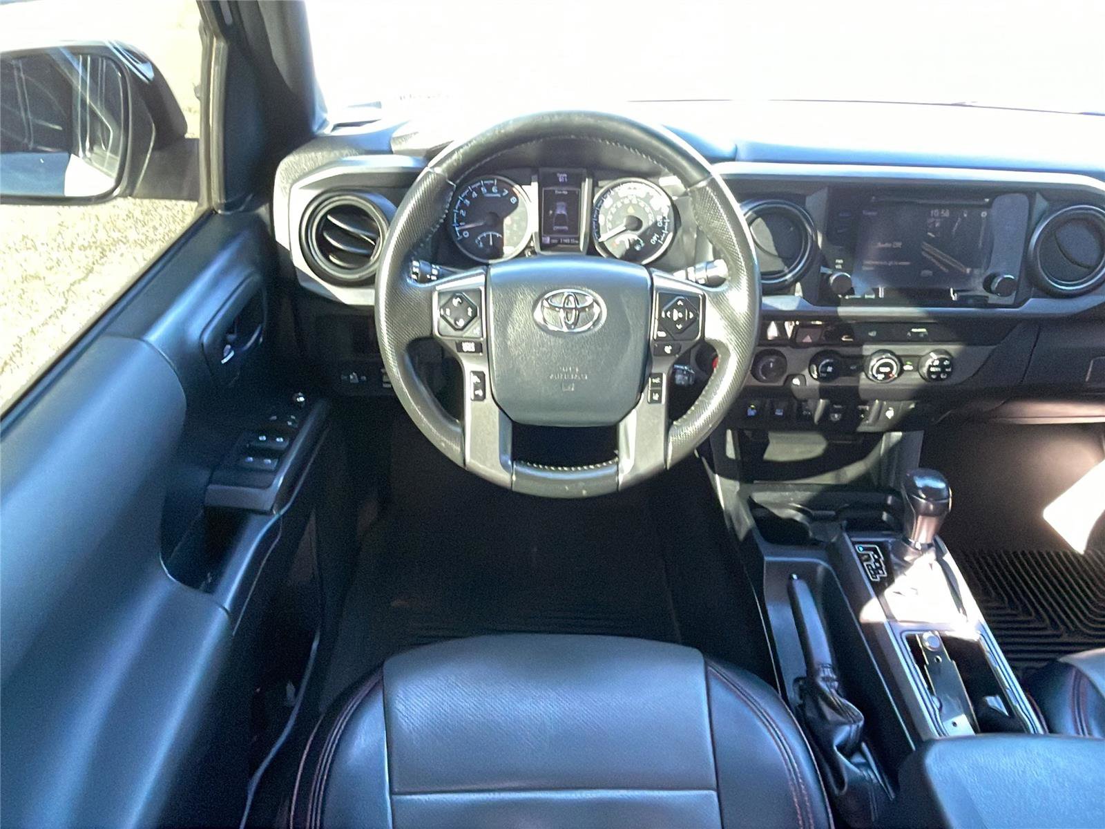 Used 2018 Toyota Tacoma TRD Off-Road image 19