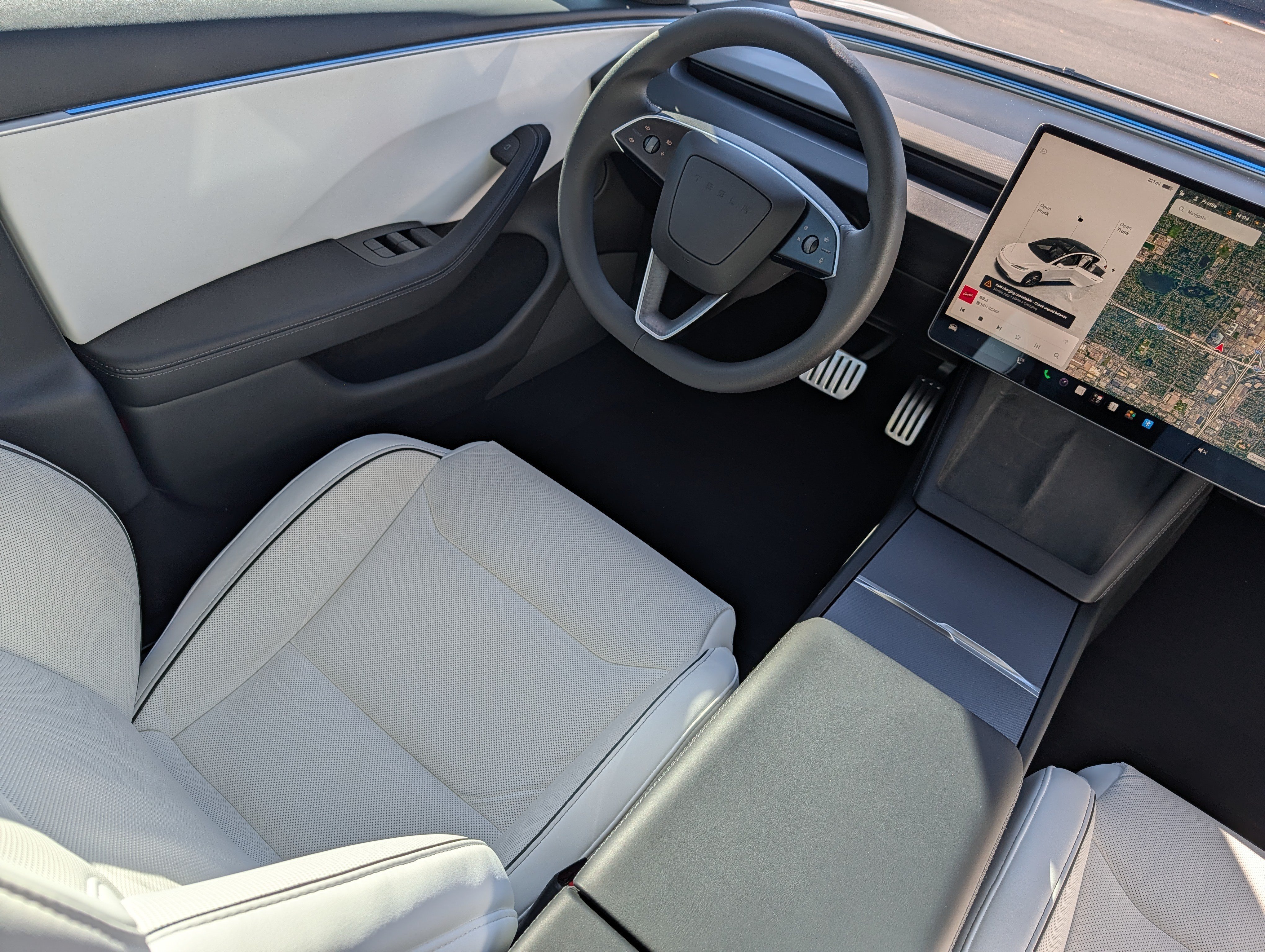 Used 2024 Tesla Model 3 Performance AWD/4WD image 9