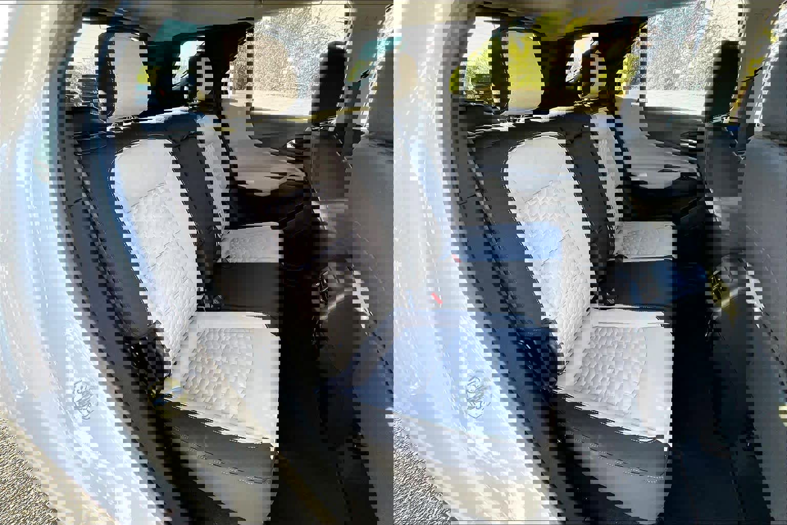 Used 2021 Chevrolet Equinox LS w/ LS Convenience Package image 19