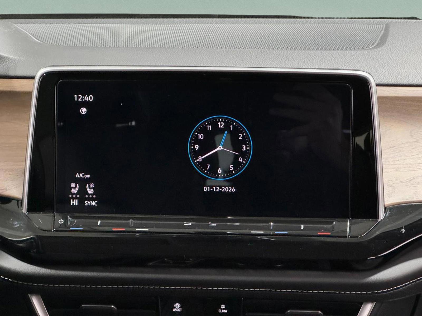 Used 2024 Volkswagen Atlas SE image 17