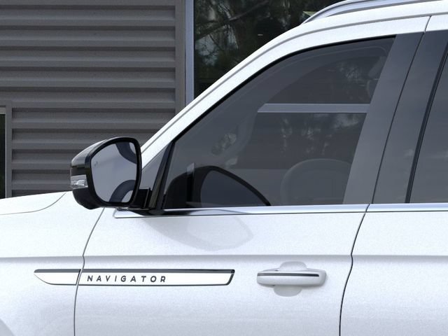 New 2026 Lincoln Navigator L Premier AWD/4WD image 20