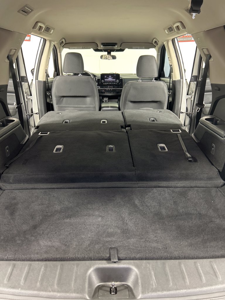 Used 2023 Nissan Pathfinder SV AWD/4WD image 21