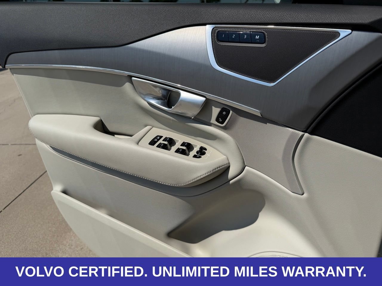 Certified 2024 Volvo XC90 B5 Core w/ Protection Package Premier AWD/4WD image 25