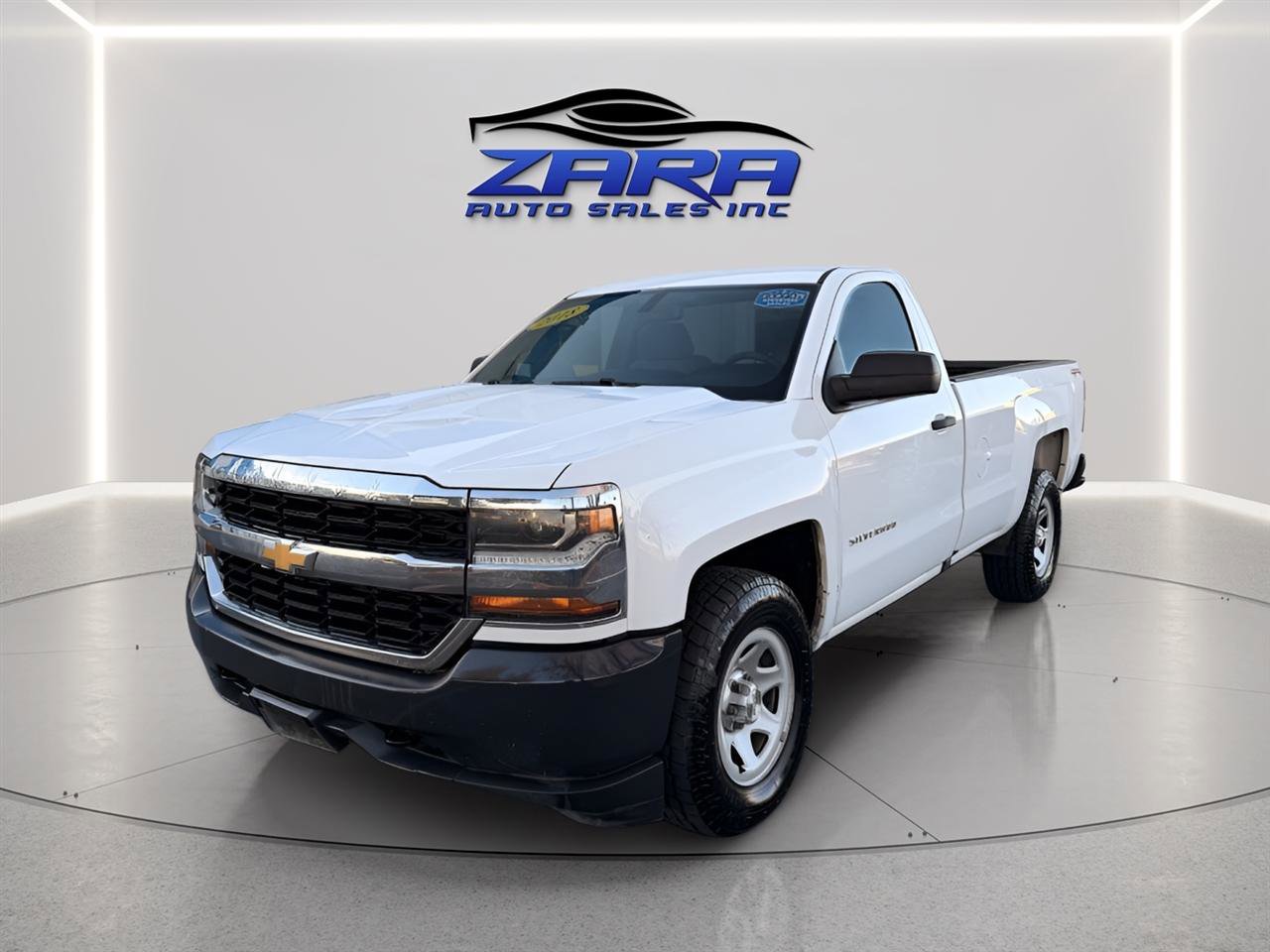 Used 2018 Chevrolet Silverado 1500 W/T w/ WT Convenience Package AWD/4WD image 2