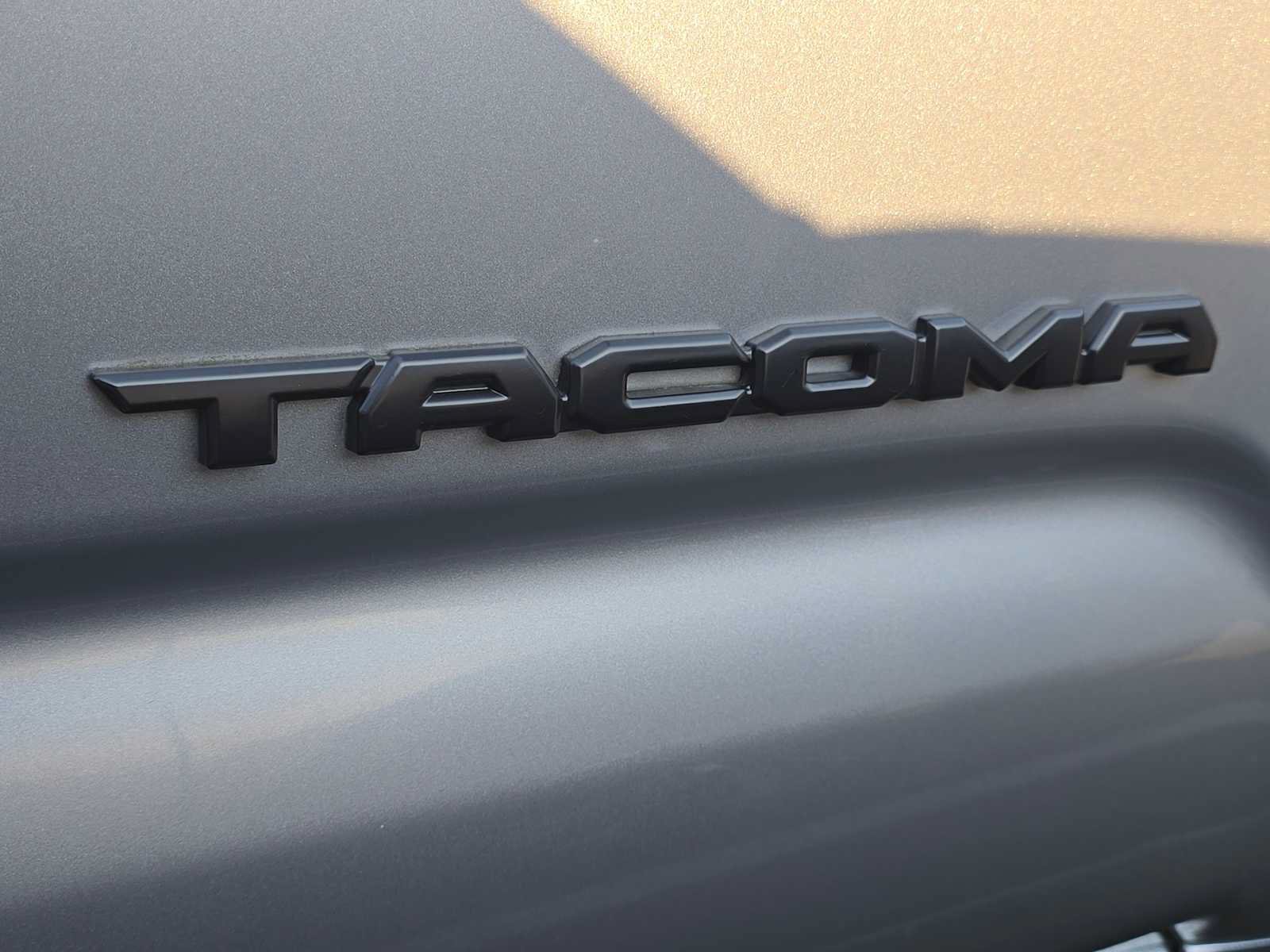 Certified 2021 Toyota Tacoma TRD Off-Road w/ TRD Premium Off Road Package AWD/4WD image 5