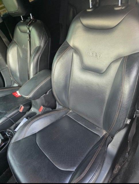 Used 2019 Jeep Compass Limited AWD/4WD image 13