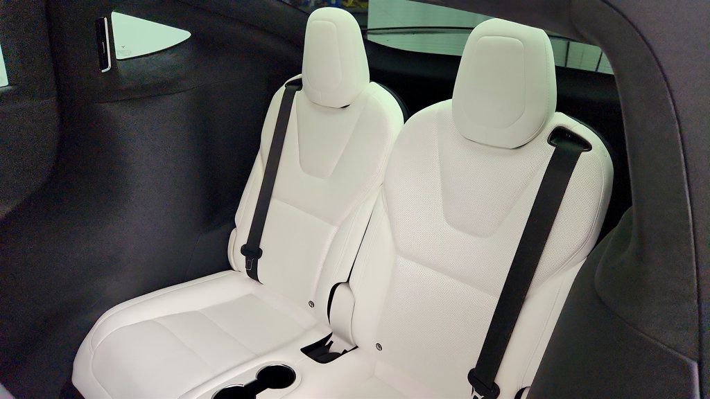 Used 2026 Tesla Model X Plaid image 27