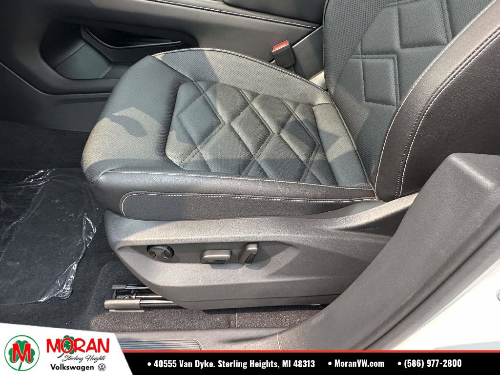 Used 2026 Volkswagen Atlas SE AWD/4WD image 14