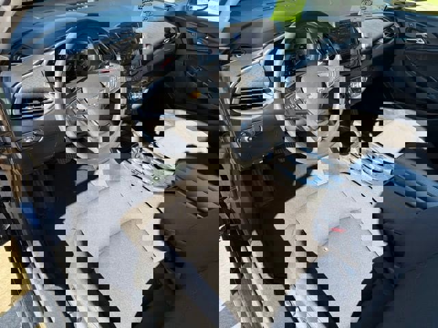 Used 2024 Chevrolet Malibu LT image 11