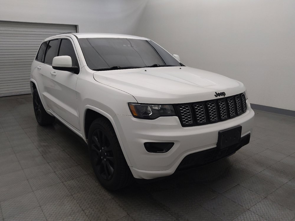 Used 2022 Jeep Grand Cherokee Laredo X image 13