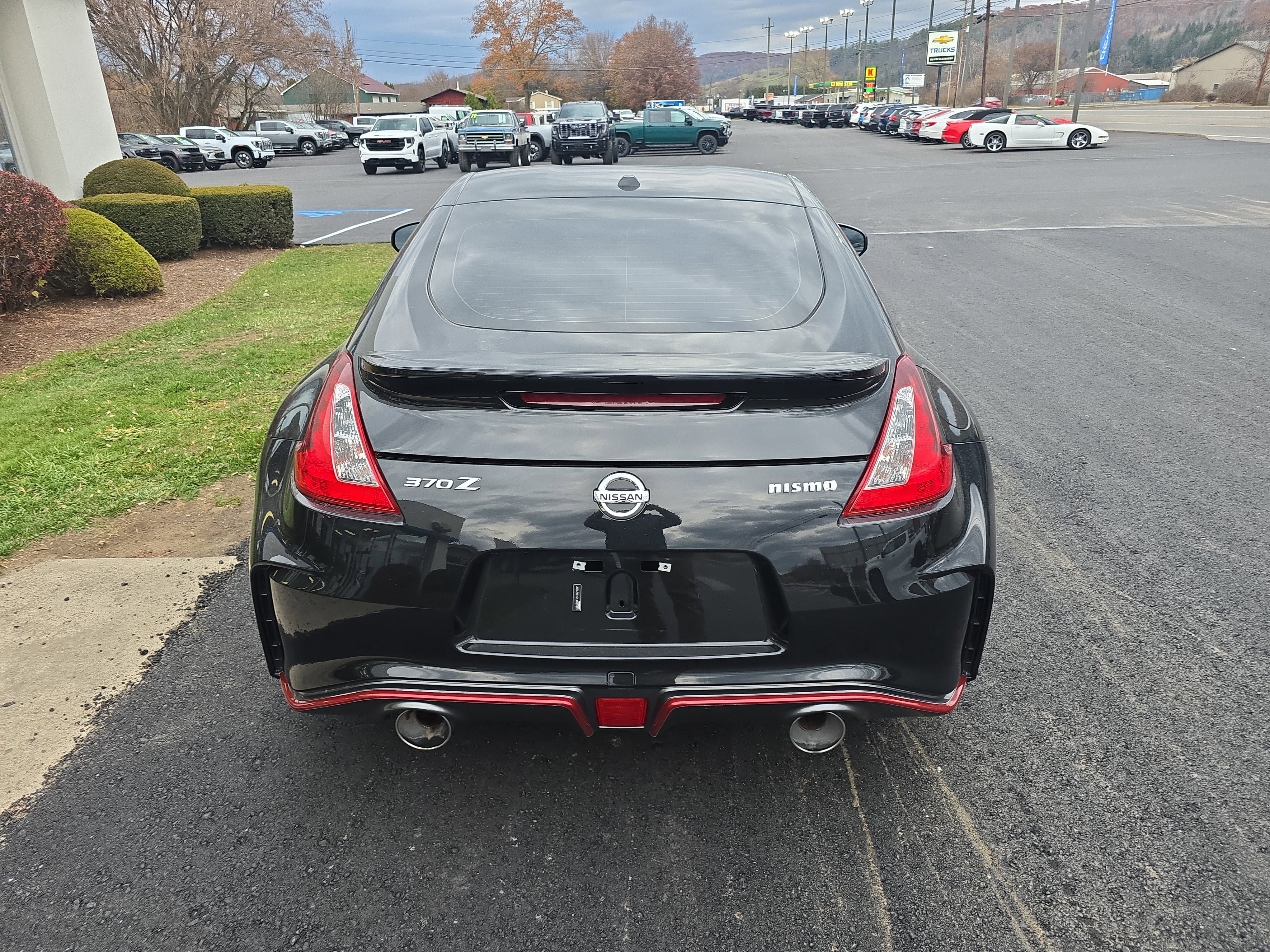 Used 2020 Nissan 370Z NISMO image 4