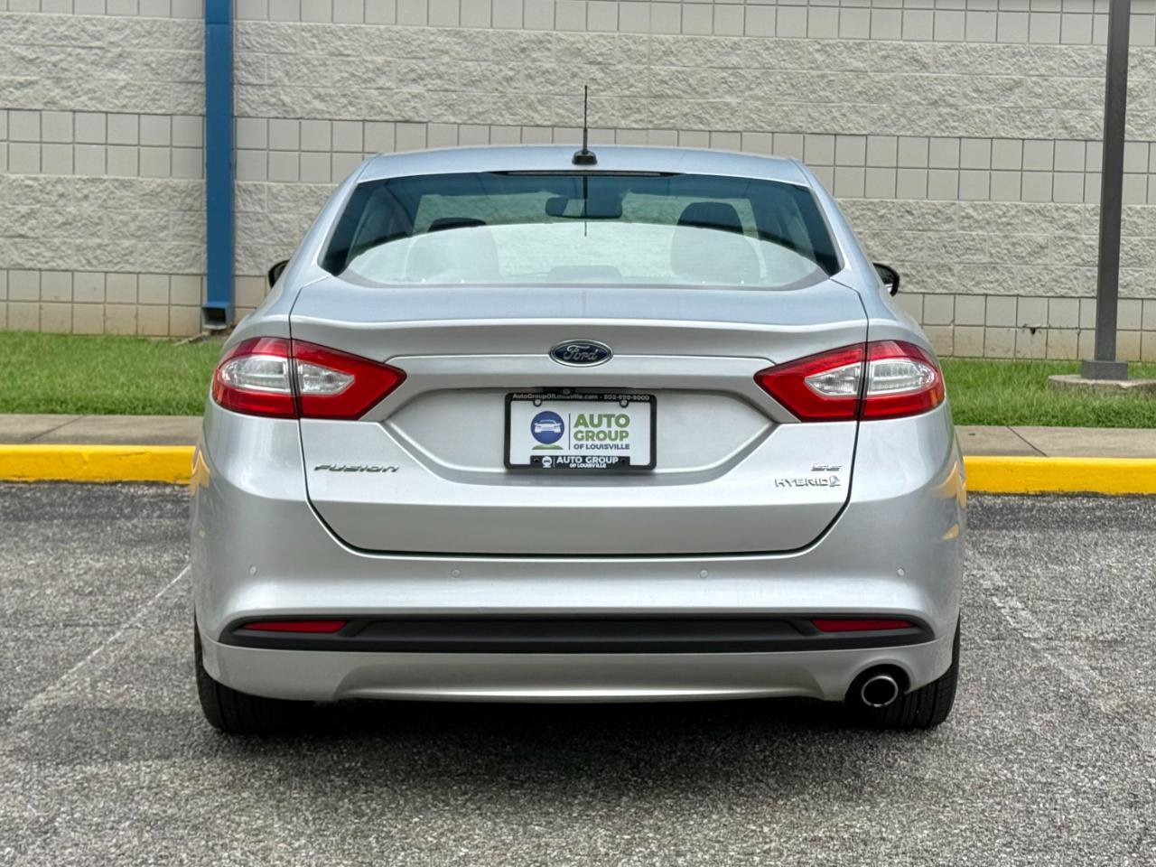 Used 2015 Ford Fusion SE w/ Equipment Group 502A FWD image 6
