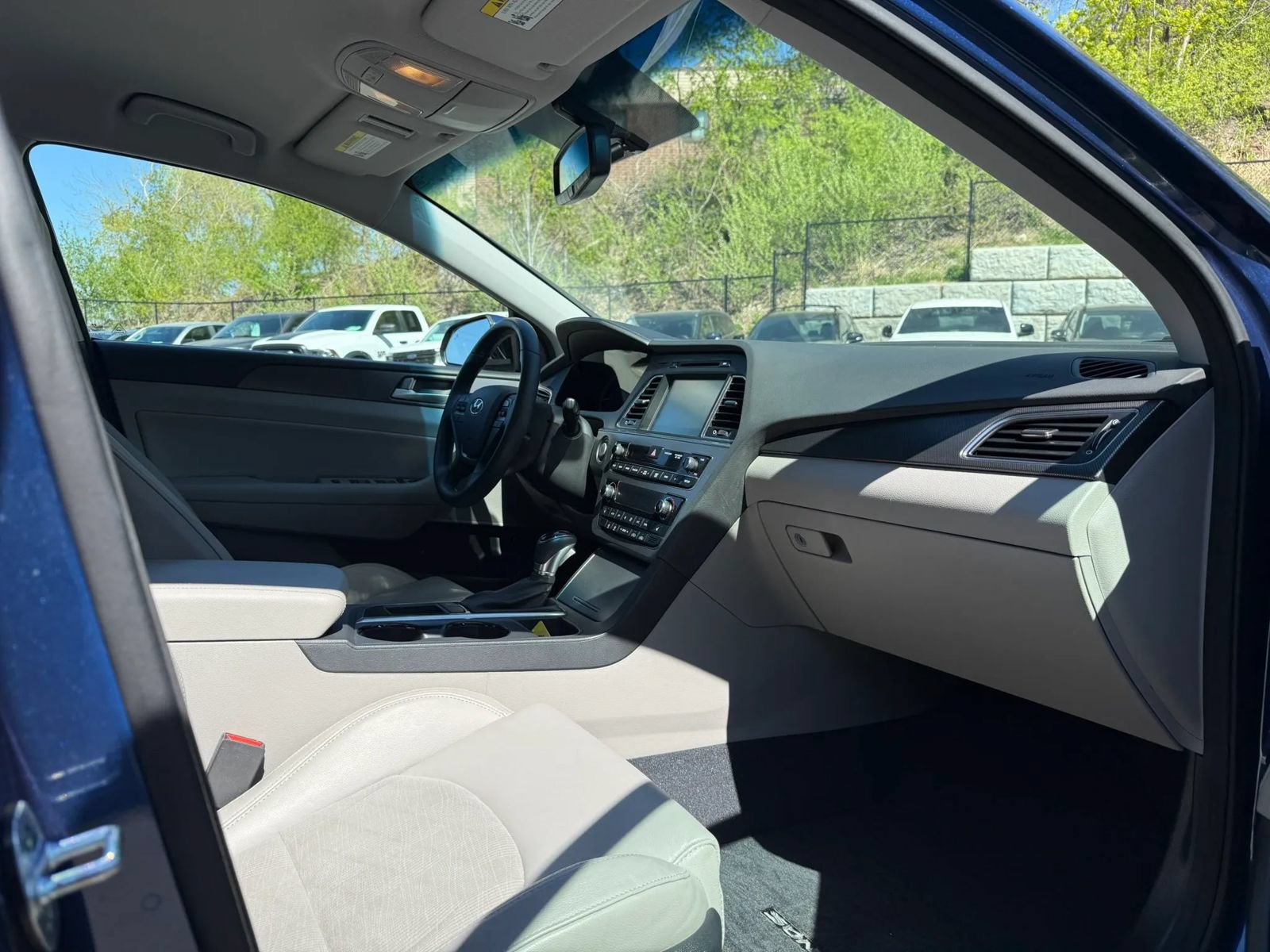 Used 2015 Hyundai Sonata Sport w/ Option Group 04 FWD image 13