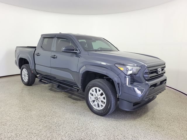 Used 2025 Toyota Tacoma SR RWD image 4